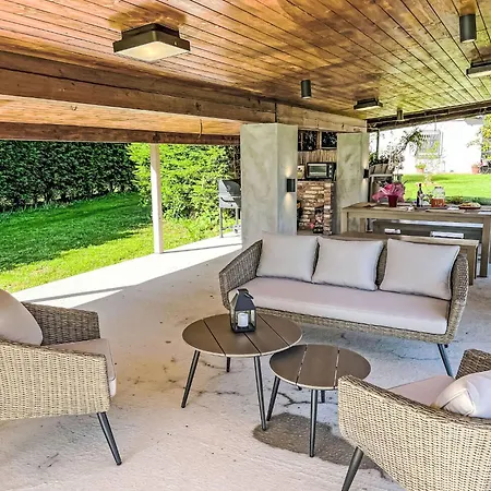 Apartment Tenuta Beatrice By Interhome